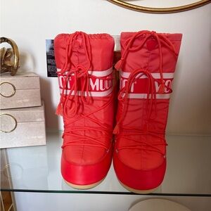 Moon Boot Lace-Up Snow Boots